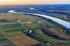 Course of the Elbe to the west in the evening in the district Walmsburg in Bleckede in the state Lower Saxony, Germany
