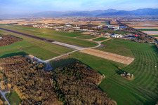 Bremgarten Special Airfield (EDTG), cross approach to 05 in Eschbach in the state Baden-Wuerttemberg, Germany