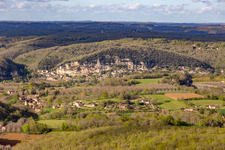Bird's eye view of La Roque-Gageac in the state Dordogne, France