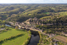 Aerial view of Château de Beynac in Beynac-et-Cazenac in the state Dordogne, France