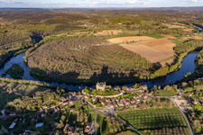 Oblique view of Castle of Montfort above the Dordogne in Vitrac in Nouvelle-Aquitaine, France