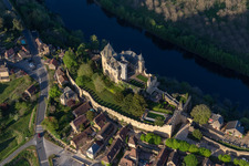 Drone image of Montfort in Vitrac in the state Dordogne, France