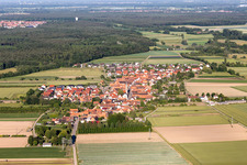 From the west in Erlenbach bei Kandel in the state Rhineland-Palatinate, Germany