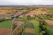 Aerial view of From the east in the district Geinsheim in Neustadt an der Weinstraße in the state Rhineland-Palatinate, Germany