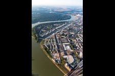 Parkinsel Stadtpark am Rhein opposite the Mannheimer Waldpark in the district Süd in Ludwigshafen am Rhein in the state Rhineland-Palatinate, Germany