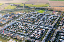 Outskirts residential Friedrich-Dessauer-Strasse - Altenhoeferallee - Johann-Georg-Elser-Strasse - Rudolf-Schwarz-Platz in the district Kalbach- Riedberg in Frankfurt in the state Hesse, Germany from above