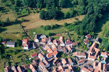 Aerial view of Hügelstr in the district Gräfenhausen in Annweiler am Trifels in the state Rhineland-Palatinate, Germany