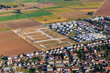 New development area "Mitten im Feld" and Odenwaldstr in Heddesheim in the state Baden-Wuerttemberg, Germany seen from above