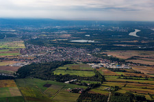 District Hochstetten in Linkenheim-Hochstetten in the state Baden-Wuerttemberg, Germany from above