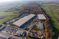 Aerial photograpy of Industrial estate and company settlement Horst with Friedrich Zufall GmbH & Co. KG Internationale Spedition, Magna Exteriors, STS Group and Thermo Fisher in the district Minderslachen in Kandel in the state Rhineland-Palatinate, Germany
