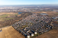 Town View of the streets and houses of the residential areas in the district Maudach in Ludwigshafen am Rhein in the state Rhineland-Palatinate, Germany