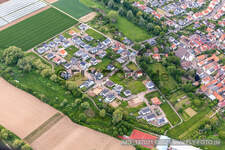 Aerial view of In the Hundred Acre in Offenbach an der Queich in the state Rhineland-Palatinate, Germany