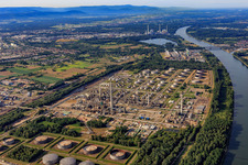 Aerial view of MiRO, Upper Rhine Mineral Oil Refinery Karlsruhe in the district Knielingen in Karlsruhe in the state Baden-Wuerttemberg, Germany
