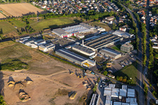 Oblique view of Siemensstraße industrial area with Hartmann & König Stromzuführungs AG and Tombor GmbH in the district Neudorf in Graben-Neudorf in the state Baden-Wuerttemberg, Germany