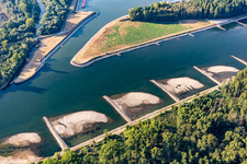 Groynes and sandbanks in the Rhine near the Karlsruhe oil port have dried up due to low water levels in Neupotz in the state Rhineland-Palatinate, Germany