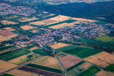 From the northwest in Westheim in the state Rhineland-Palatinate, Germany