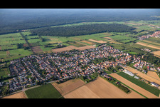 From the north in Minfeld in the state Rhineland-Palatinate, Germany