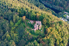 Neudahn Castle ruins above the Neudahner Weiher campsite in Dahn in the state Rhineland-Palatinate, Germany from above