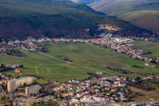 From the southeast in the district Gimmeldingen in Neustadt an der Weinstraße in the state Rhineland-Palatinate, Germany