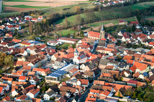 Aerial photograpy of Town View of the streets and houses of the residential areas in the district Ingenheim in Billigheim-Ingenheim in the state Rhineland-Palatinate