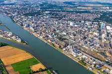 Chemical plant on the banks of the Rhine in the district BASF in Ludwigshafen am Rhein in the state Rhineland-Palatinate, Germany from above