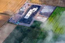 Construction site of the V20 deep drilling site of Vulcan Energy at Schleidberg for the extraction of geothermal energy and lithium in Insheim in the state Rhineland-Palatinate, Germany out of the air