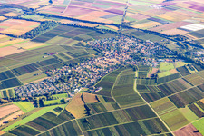 Town from the southwest in Insheim in the state Rhineland-Palatinate, Germany