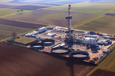Aerial view of Drilling rig of the V20 deep drilling site of Vulcan Energy at Schleidberg for the extraction of geothermal energy and lithium in Insheim in the state Rhineland-Palatinate, Germany