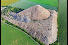 Aerial photograpy of Pyramid of the Mansfelder Land - slate dump from the southeast in the district Hübitz in Gerbstedt in the state Saxony-Anhalt, Germany