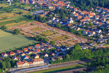 Development of the new development area Im Kirschgarten in Winden in the state Rhineland-Palatinate, Germany from above