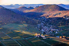 From the southeast in Leinsweiler in the state Rhineland-Palatinate, Germany