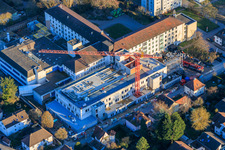 Bird's eye view of Construction site for the expansion of the Asklepios Südpfalzklinik Kandel in Kandel in the state Rhineland-Palatinate, Germany