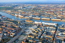 From the west in the district Mitte in Ludwigshafen am Rhein in the state Rhineland-Palatinate, Germany