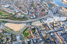 Site of the future Helmut-Kohl-Allee on the grounds of the former Rathaus Center, which has been demolished down to its foundations, located on the still-to-be-demolished Hochstraße Nord (B44) in the district Mitte in Ludwigshafen am Rhein in the state Rhineland-Palatinate, Germany