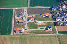 Single-family home construction sites in the new development area Nim Niederfeld in the district Ingenheim in Billigheim-Ingenheim in the state Rhineland-Palatinate, Germany