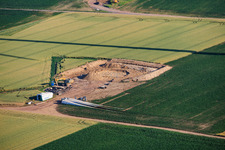 Demolition and dismantling of the four old installations (GE 1.5) from 2004 after repowering of the wind farm Minfeld in Minfeld in the state Rhineland-Palatinate, Germany