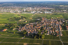 Winegrowing village from the north in the district Nußdorf in Landau in der Pfalz in the state Rhineland-Palatinate, Germany