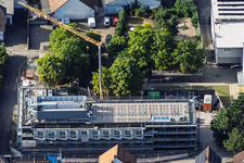 Construction site of the new cafeteria building for the Ludwig-Riedinger Elementary School, commissioned by the municipality of Kandel. Architects: zwo/elf PartmbB. Earthworks: Gaudier Erd- und Rückbau GmbH. Window work: Trumpf Metallbau GmbH. Landscape architecture: Bauer.Landschaftsarchitekten. Building services: Bender+Urich GmbH & Co.KG. Structural engineering: Ingenieurbüro Sikora. Facade work: AS-Fassaden GmbH. Shell construction: Wünschel BAU GmbH. Electrical work: Wieland & Schultz GmbH. Rhineland-Palatinate Ministry of Education, Science, Continuing Education and Culture in Kandel in the state Rhineland-Palatinate, Germany