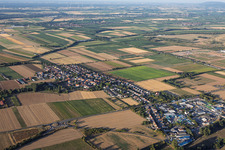 Village view from the northeast in the district Mörlheim in Landau in der Pfalz in the state Rhineland-Palatinate, Germany
