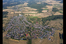 From the east in Vinningen in the state Rhineland-Palatinate, Germany