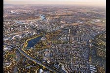 City overview from the north, extending to Rheingönheim in the district Gartenstadt in Ludwigshafen in the state Rhineland-Palatinate, Germany