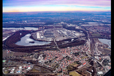 Daimler Truck AG, Mercedes Benz plant in Wörth in Wörth am Rhein in the state Rhineland-Palatinate, Germany from above