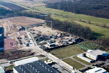 Construction of a new logistics hall in the Am Horst industrial estate in the district Minderslachen in Kandel in the state Rhineland-Palatinate, Germany from the drone perspective