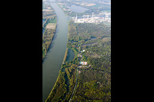 Aerial photograpy of Shore areas of the outdoor swimming pool Rheinstrandbad Rappenwört on the Rhine in the district Daxlanden in Karlsruhe in the state Baden-Wuerttemberg, Germany