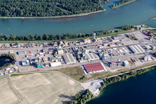 Building and production halls on the premises of the chemical manufacturers DOW France S.A.S. at the river Rhine in Lauterbourg in Grand Est, France