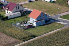 New development area Im Unterfeld in the district Schaidt in Wörth am Rhein in the state Rhineland-Palatinate, Germany out of the air