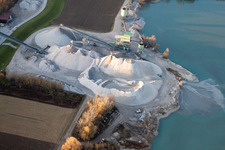Gravel plant of WOLFF & MÜLLER Quarzsande GmbH Plant Hagenbach in Hagenbach in the state Rhineland-Palatinate, Germany