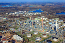Bird's eye view of Upper Rhine mineral oil refinery in the district Knielingen in Karlsruhe in the state Baden-Wuerttemberg, Germany