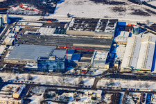 Aerial view of L'Oreal Produktion Deutschland GmbH and Hertzstraße from the south in winter with snow in the district Nordweststadt in Karlsruhe in the state Baden-Wuerttemberg, Germany