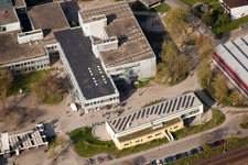 School building of the Ludwig-Marum-Gymnasium Pfinztal in the district Berghausen in Pfinztal in the state Baden-Wurttemberg seen from above